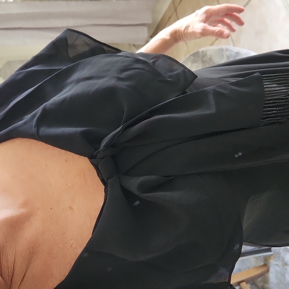 Liz Claiborne $5 - Picture 3 of 10